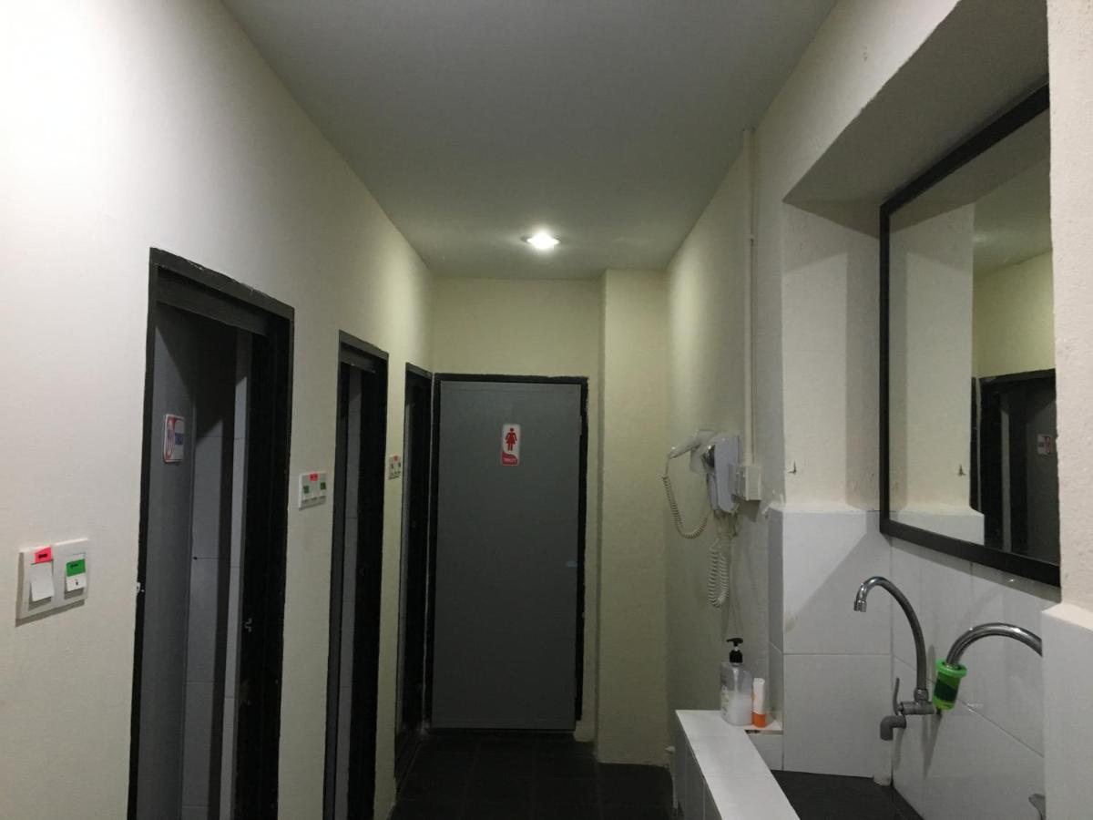 Apple Backpackers Hotel George Town Exterior foto