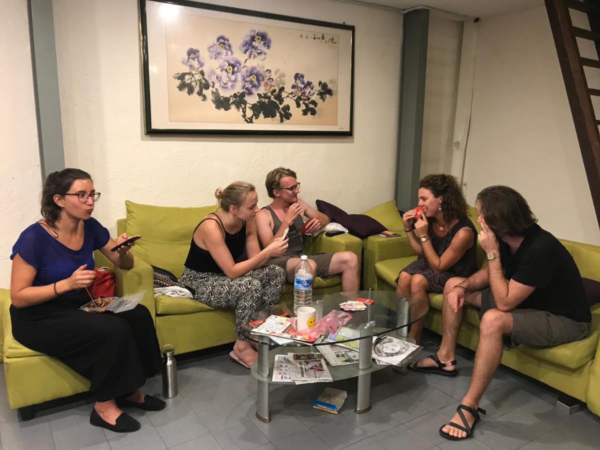 Apple Backpackers Hotel George Town Exterior foto
